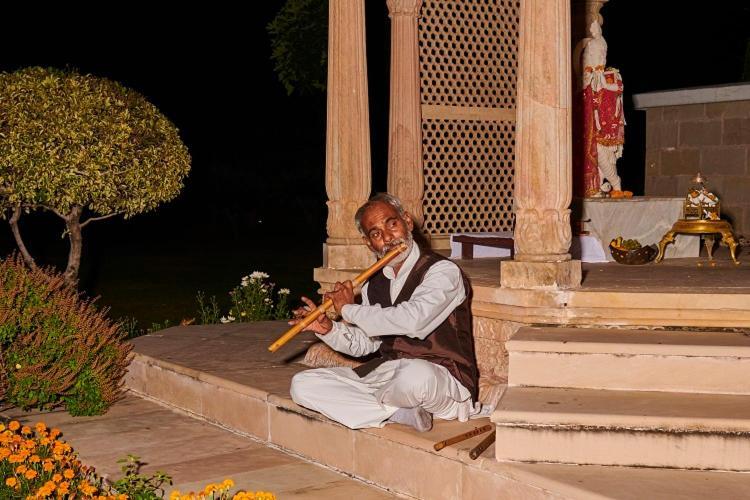 The Lalit Traveller Khajuraho Ξενοδοχείο Εξωτερικό φωτογραφία