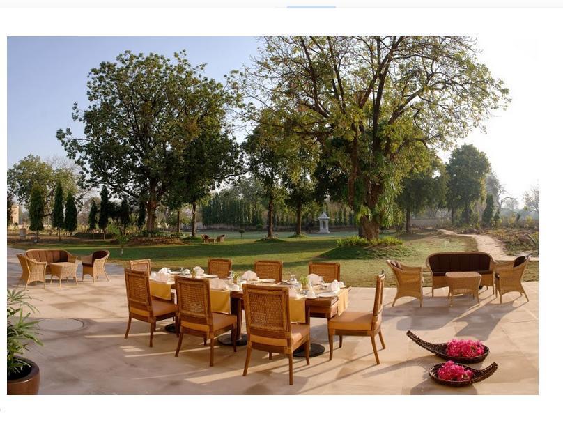The Lalit Traveller Khajuraho Ξενοδοχείο Εξωτερικό φωτογραφία